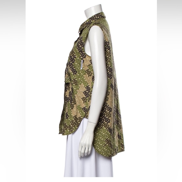 2020 Burberry Button Up Top - Picture 3 of 8